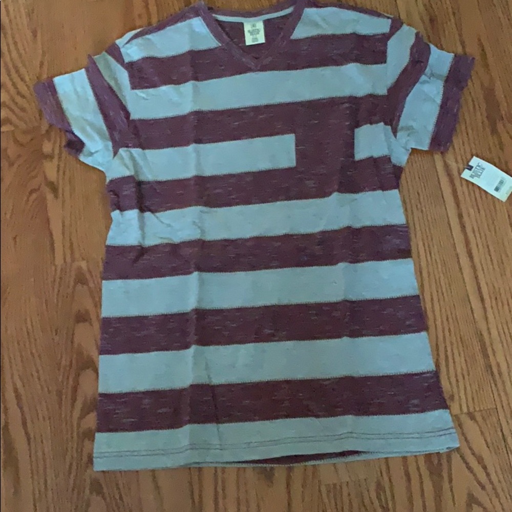 Men’s short sleeve striped t shirt